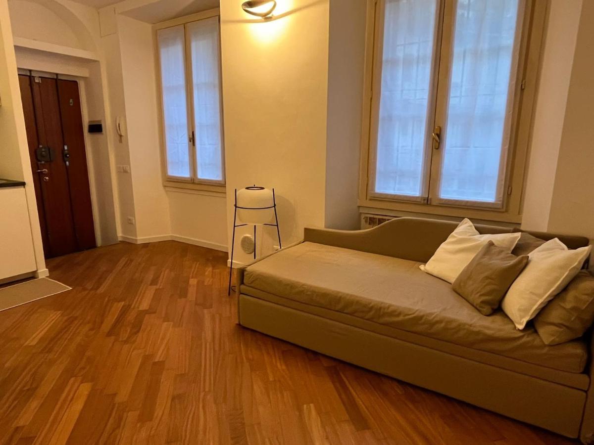 Casa Vercelli Delizioso Bilocale Moderno Nella Vecchia Milano Eksteriør billede