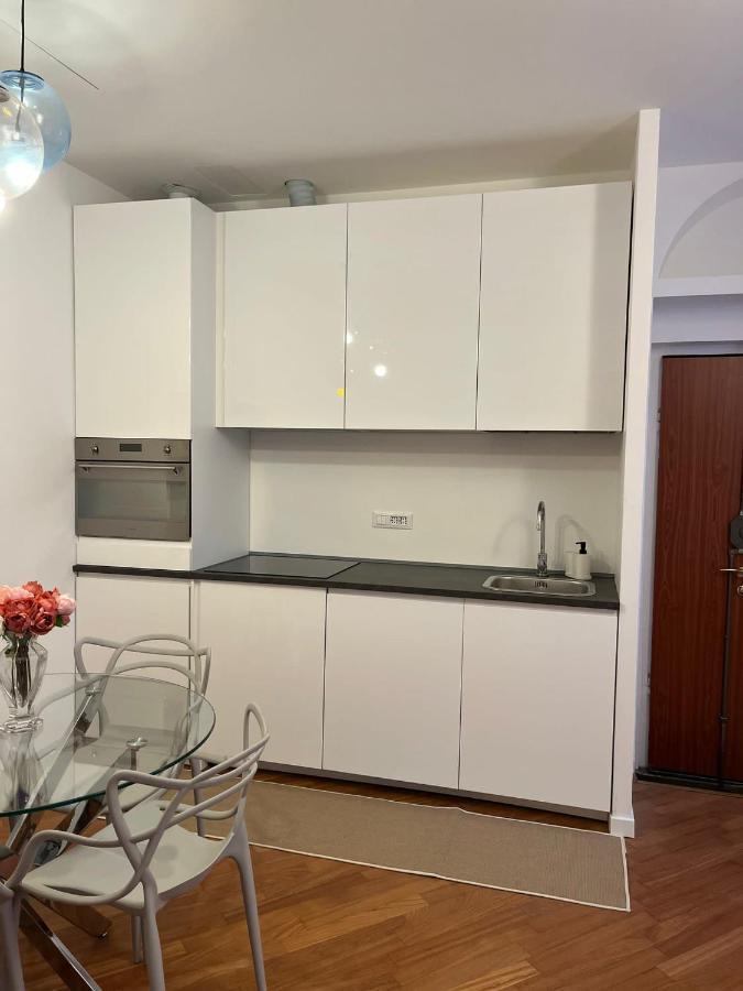 Casa Vercelli Delizioso Bilocale Moderno Nella Vecchia Milano Eksteriør billede